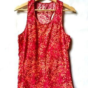 Title Nine Women's Red Patterned Tank Top